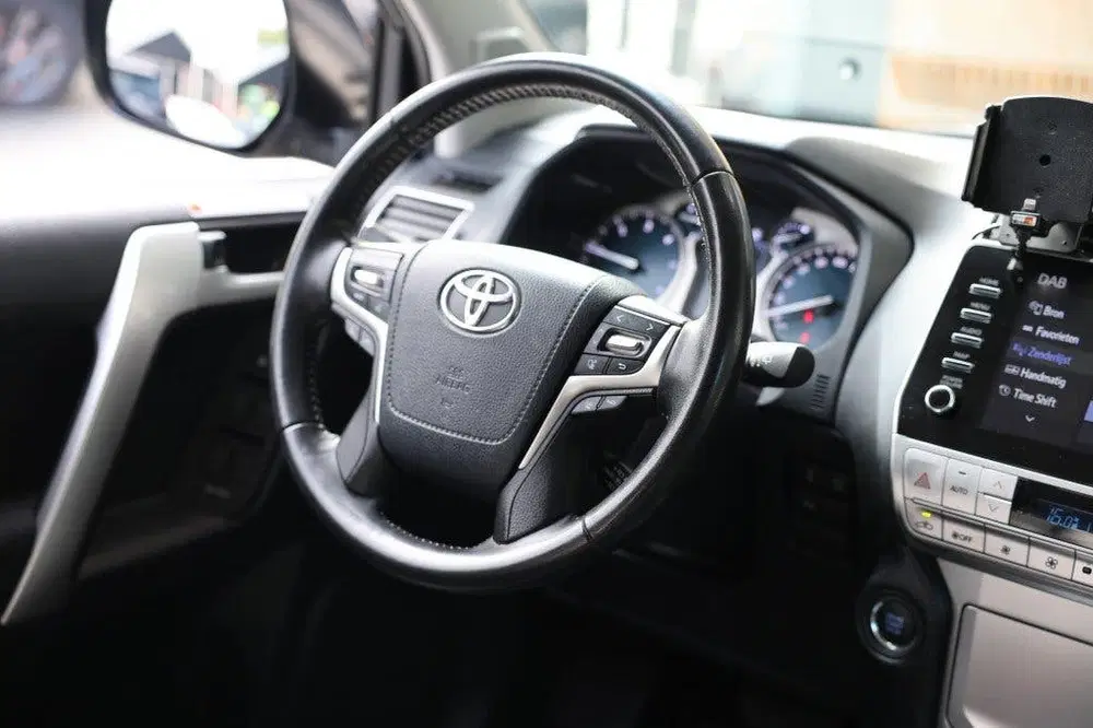 Toyota Land Cruiser 2.8 D-4D 5DRS DYNAMIC A uit 2024, foto 11