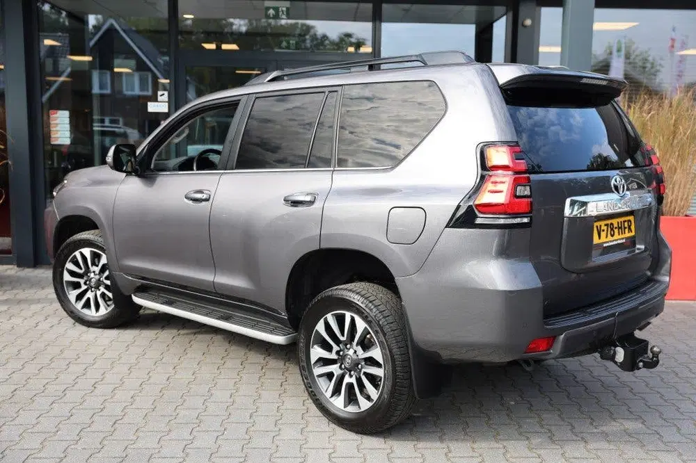 Toyota Land Cruiser 2.8 D-4D 5DRS DYNAMIC A uit 2024, foto 4
