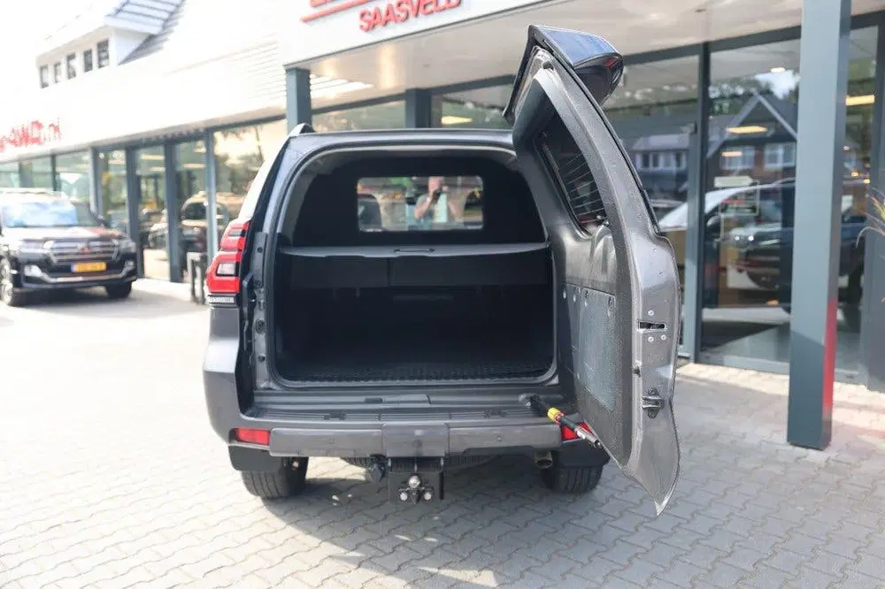 Toyota Land Cruiser 2.8 D-4D 5DRS DYNAMIC A uit 2024, foto 6