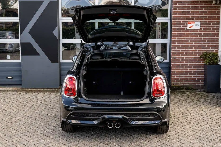 Mini Cooper S Cooper S 5-Deurs Classic Trim uit 2023, foto 3