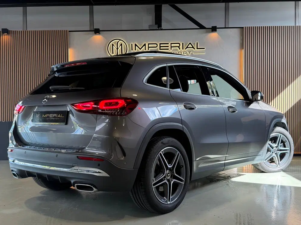 Mercedes-Benz GLA 250 4MATIC AMG Pano uit 2020, foto 2