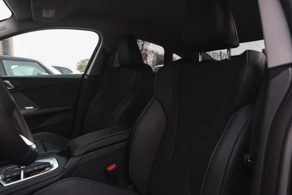 BMW 2-serie Coupé 220 Automaat uit 2025, foto 12