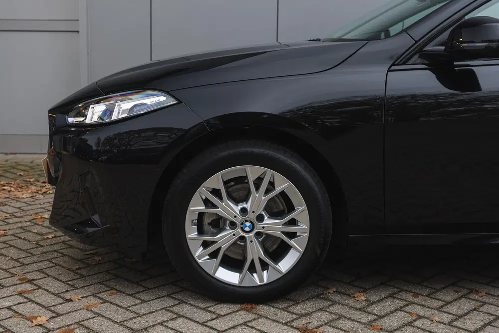 BMW 2-serie Coupé 220 Automaat uit 2025, foto 4