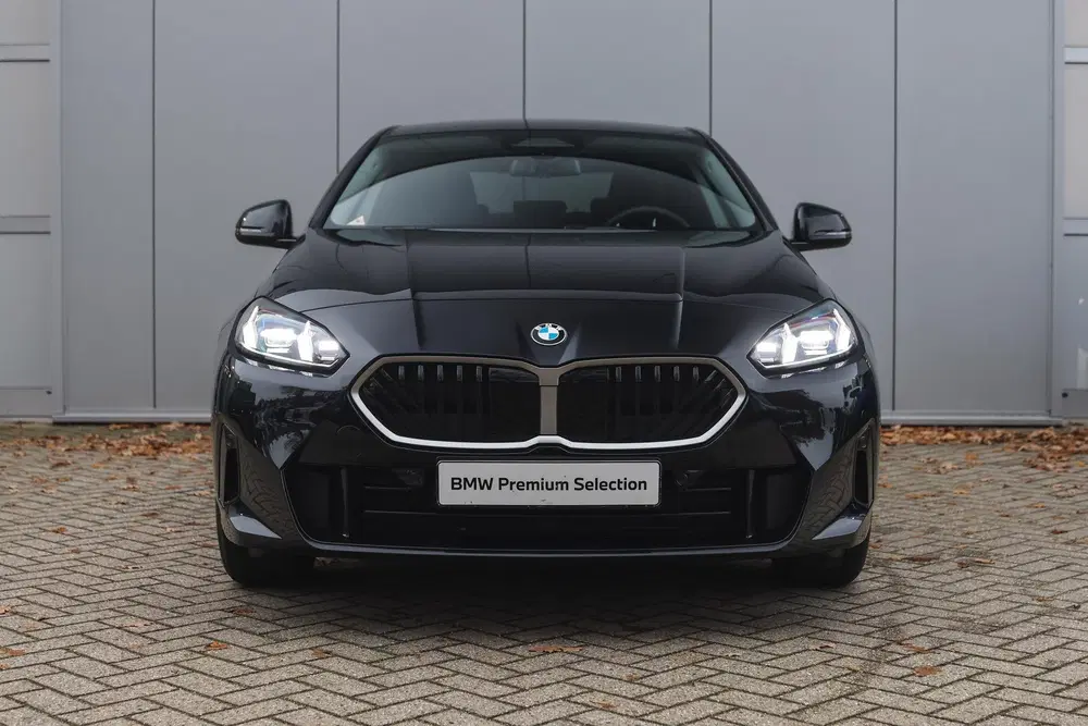 BMW 2-serie Coupé 220 Automaat uit 2025, foto 5