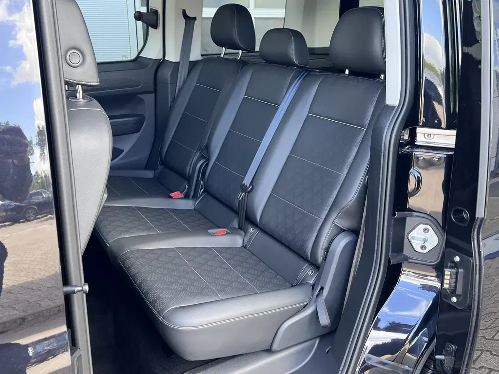 Ford Tourneo Connect 1.5 EcoBoost PHEV L2 Titanium 150p uit 2025, foto 11