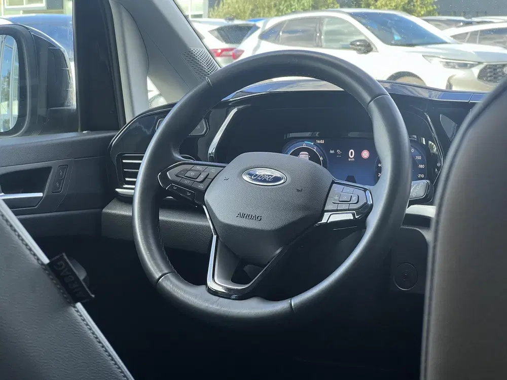 Ford Tourneo Connect 1.5 EcoBoost PHEV L2 Titanium 150p uit 2025, foto 13