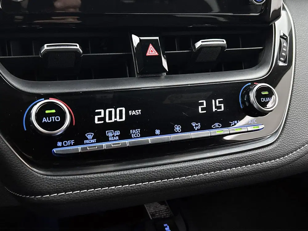 Suzuki Swace 1.8 Hybrid Style uit 2021, foto 13