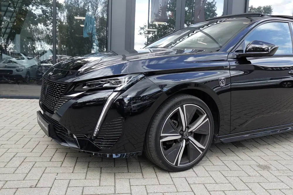 Peugeot 308 1.2 PureTech GT PANO 360 MATRIX uit 2023, foto 14