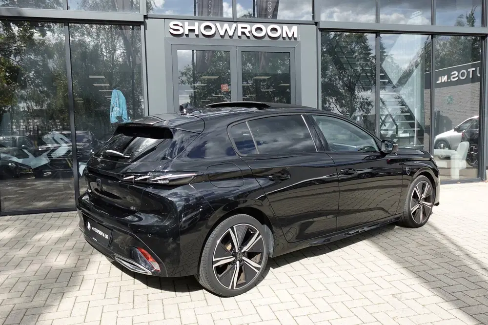 Peugeot 308 1.2 PureTech GT PANO 360 MATRIX uit 2023, foto 2