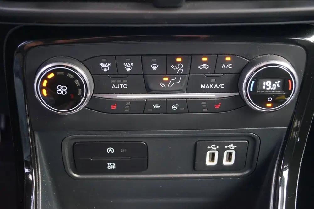Ford EcoSport 1.0 EcoBoost ST-Line Navi Leder uit 2019, foto 15
