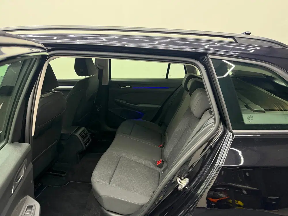 Volkswagen Golf 1.0 TSI Life Business uit 2023, foto 14