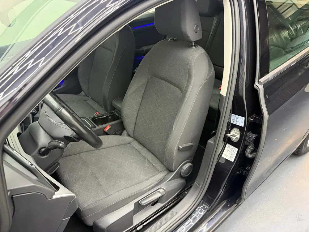 Volkswagen Golf 1.0 TSI Life Business uit 2023, foto 8