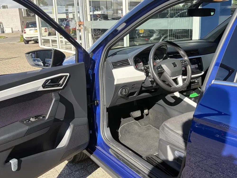 SEAT Arona 1.0 TSI Xcellence Business Intense uit 2019, foto 12