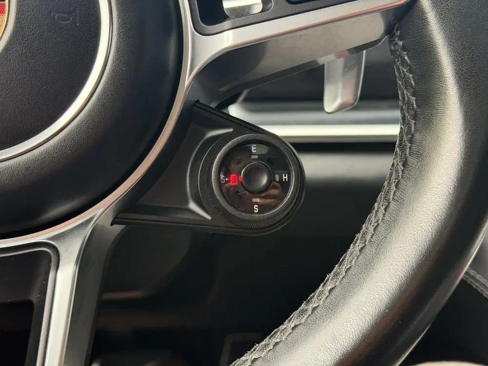 Porsche Panamera Sport Turismo BWJ 2019 uit 2019, foto 12