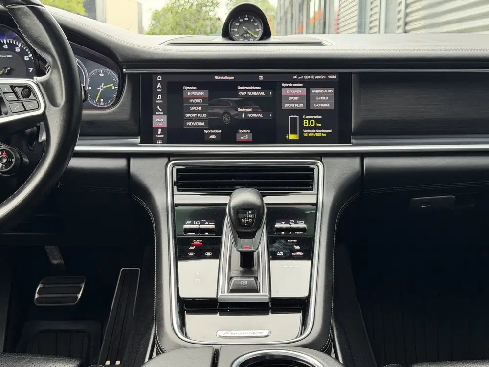 Porsche Panamera Sport Turismo BWJ 2019 uit 2019, foto 15