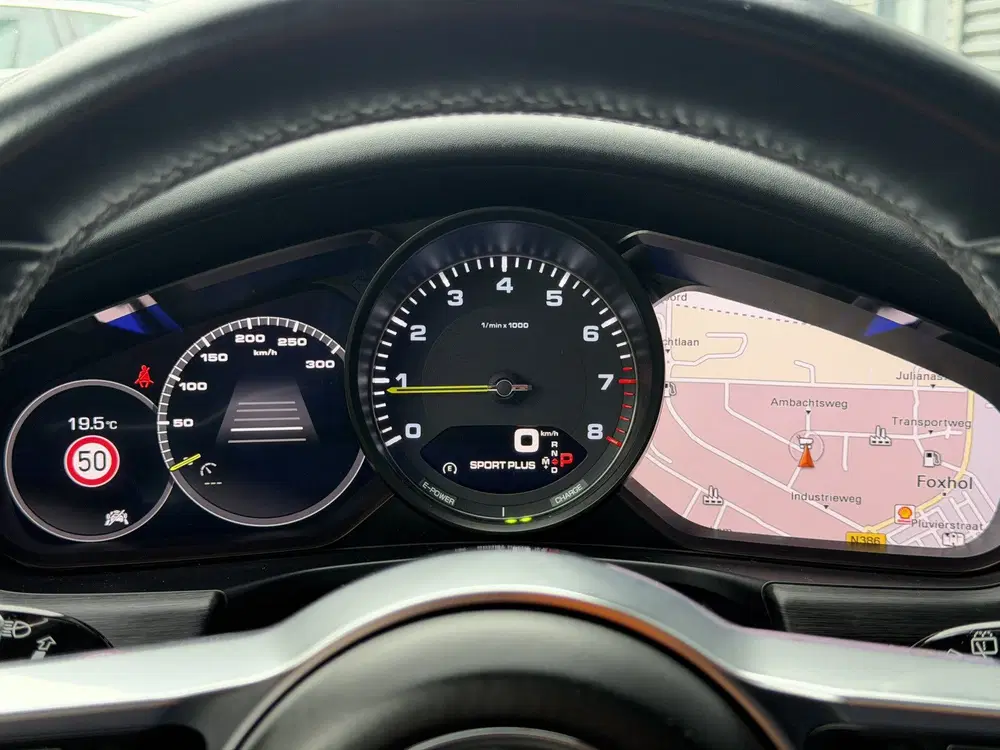 Porsche Panamera Sport Turismo BWJ 2019 uit 2019, foto 9