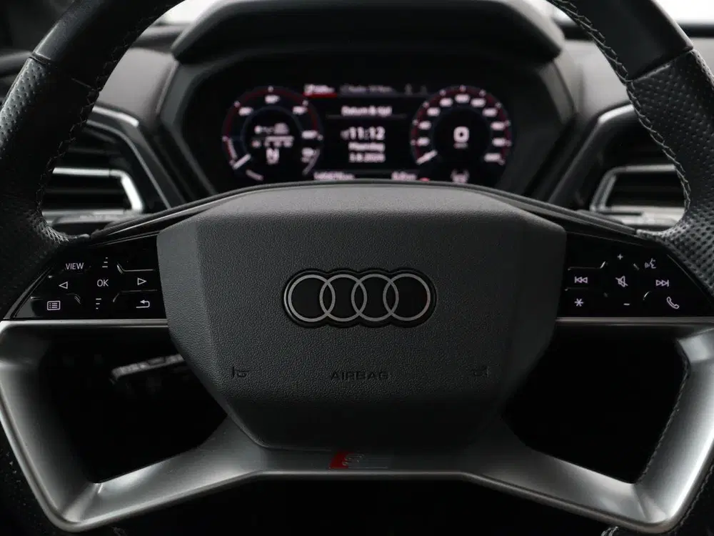 Audi Q4 e-tron Launch edition S Competition 77 kWh uit 2022, foto 12