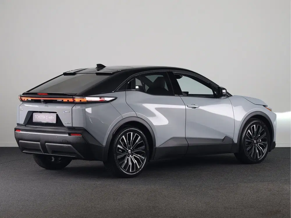 Toyota C-HR Executive AWD 77 kWh * EV uit 2026, foto 2
