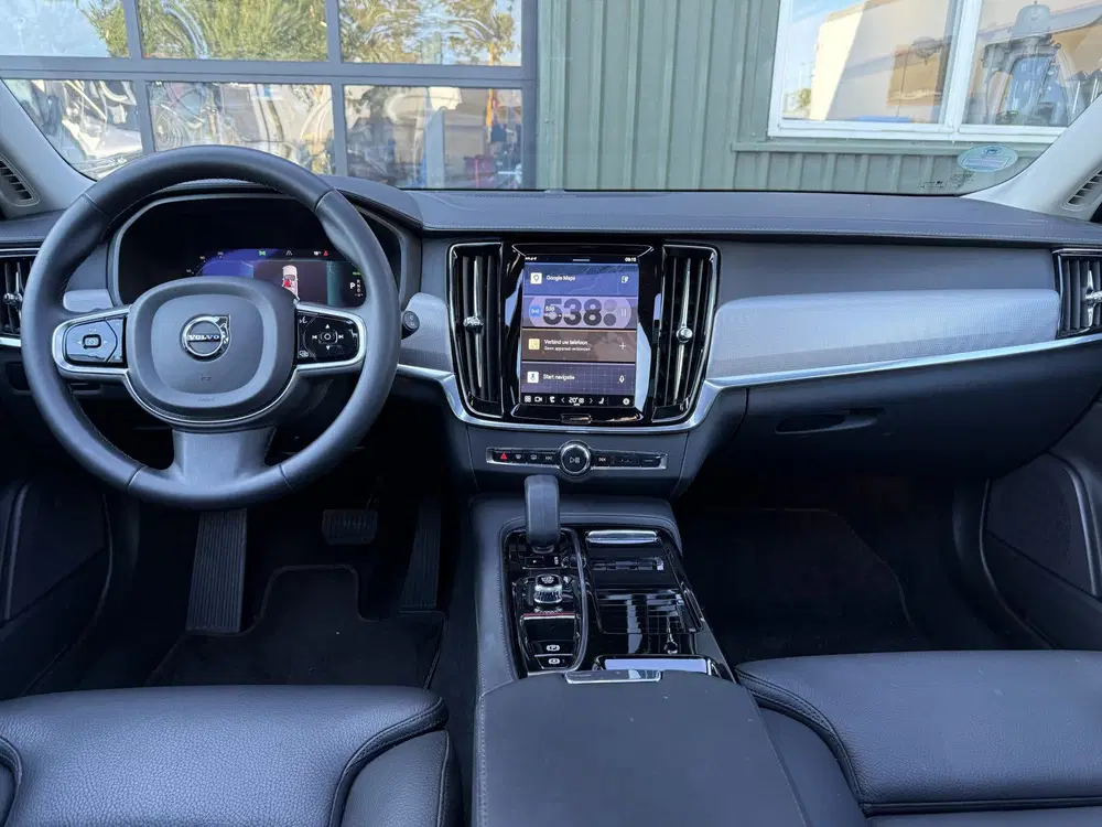 Volvo V90 2.0 T6 Plug-in hybrid AWD Plus Dark (bj 20 uit 2022, foto 5