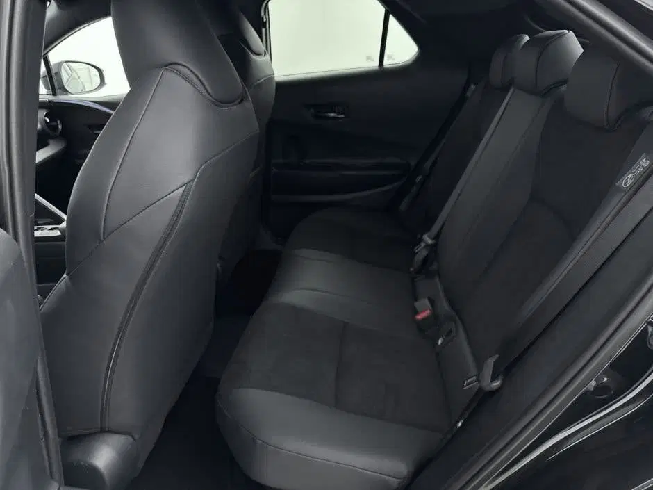 Toyota C-HR 2.0 Plug-in Hybrid 220 Black Edition *NIEU uit 2026, foto 13