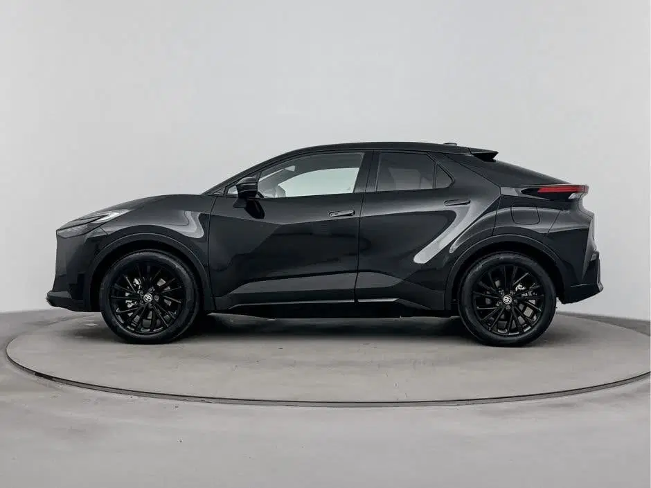 Toyota C-HR 2.0 Plug-in Hybrid 220 Black Edition *NIEU uit 2026, foto 2