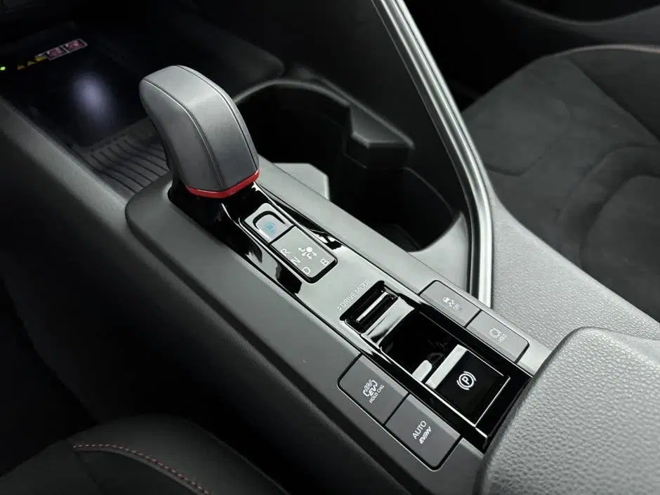 Toyota C-HR 2.0 Plug-in Hybrid 220 Black Edition *NIEU uit 2026, foto 8