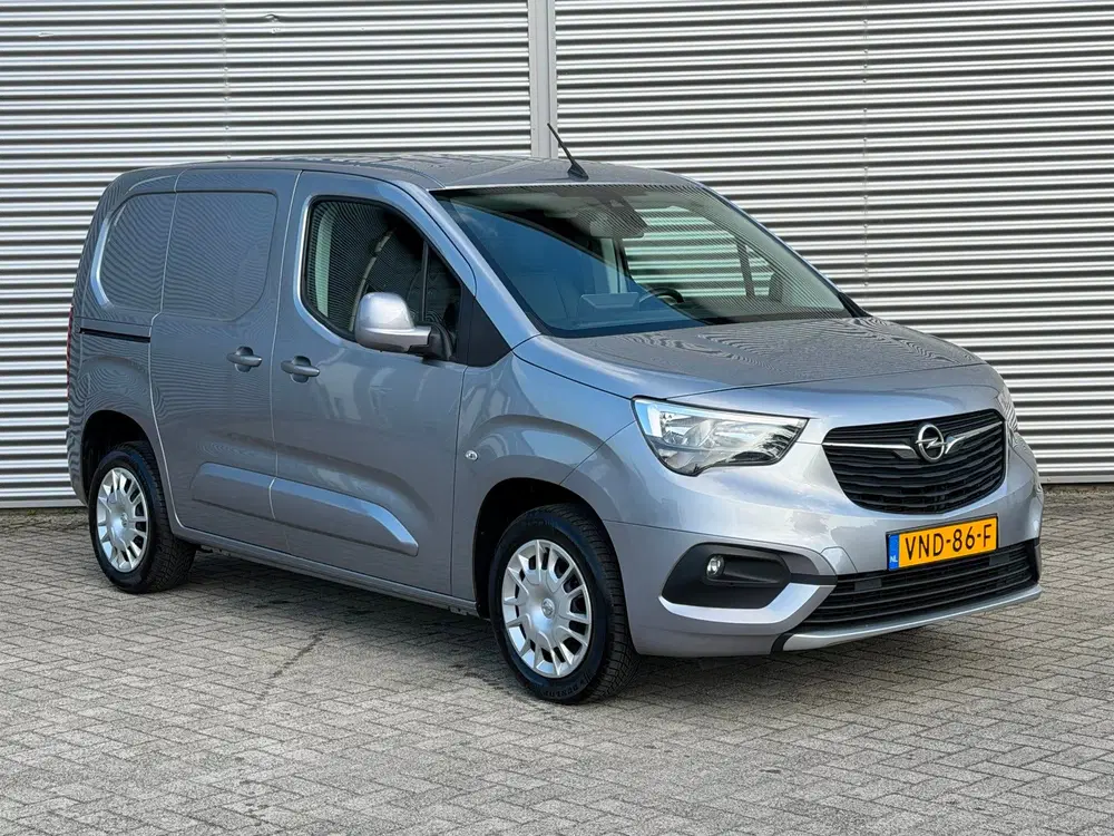 Opel Combo 1.5D L1H1 AUT uit 2021, foto 4