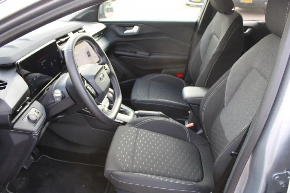 Ford Puma 1.0 Hybrid 125pk Automaat Titanium Comfort uit 2025, foto 12