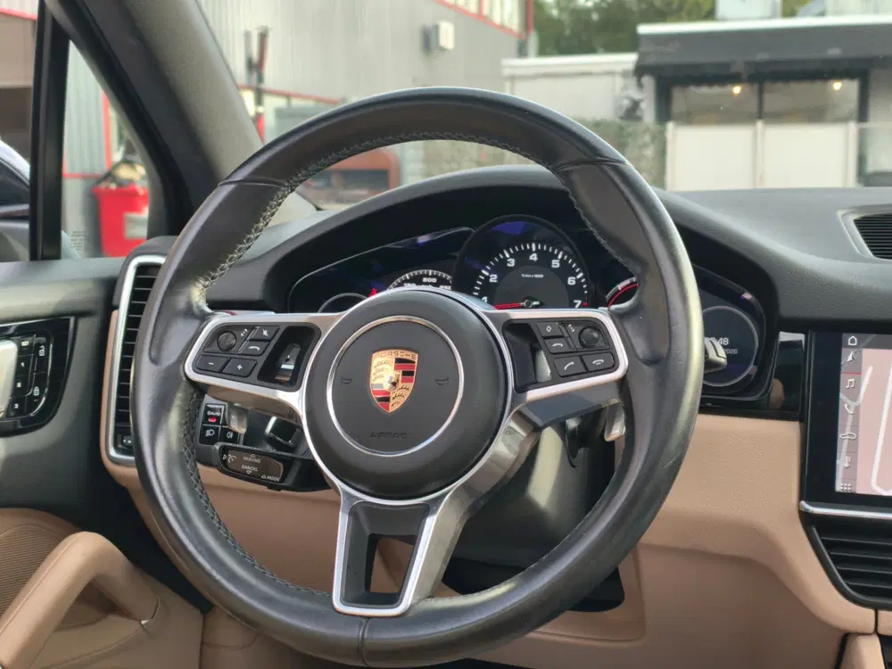 Porsche Cayenne 3.0 uit 2020, foto 11