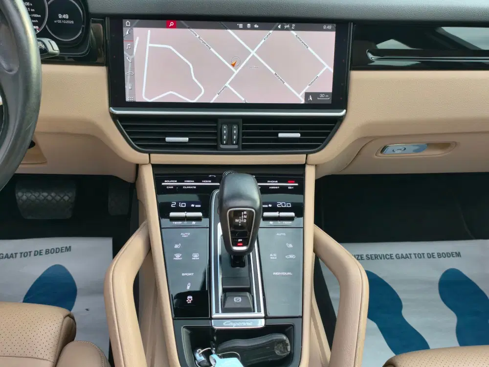 Porsche Cayenne 3.0 uit 2020, foto 13