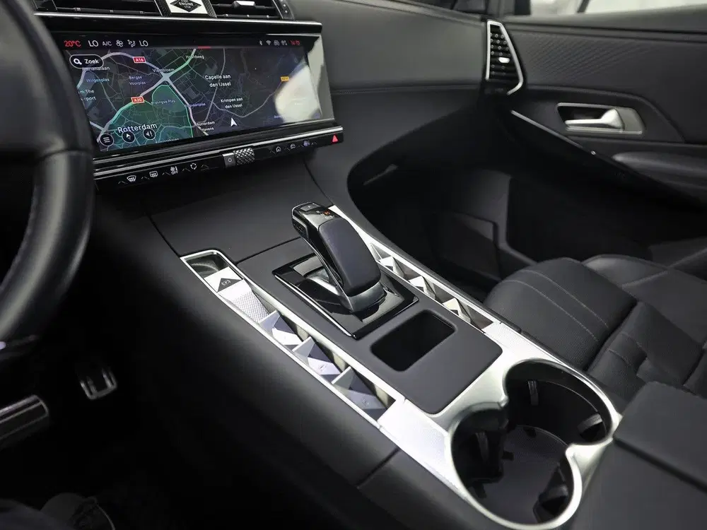 DS Automobiles DS 7 DS 7 1.6 E-Tense 225 Opéra 225Pk Automaat uit 2024, foto 11
