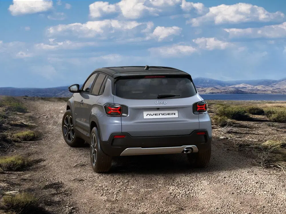 Jeep Avenger 1.2 e-Hybrid Summit uit 2025, foto 2