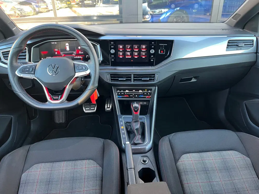 Volkswagen Polo 2.0 TSI GTI uit 2024, foto 10