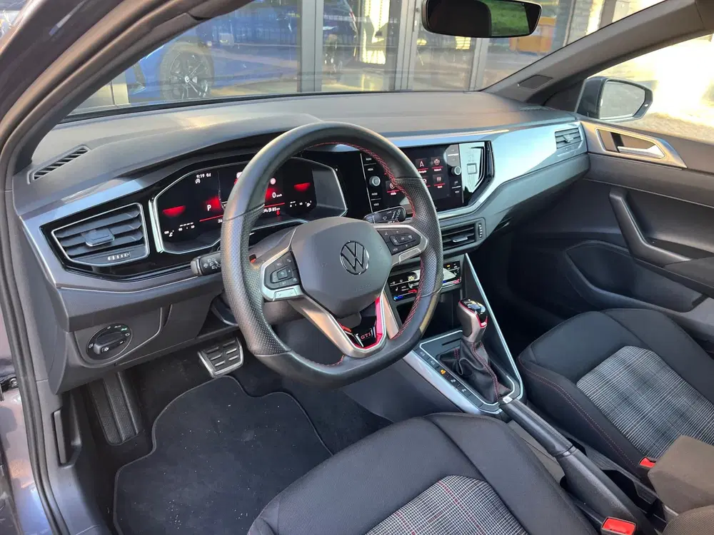 Volkswagen Polo 2.0 TSI GTI uit 2024, foto 11
