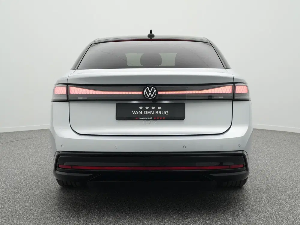 Volkswagen ID.7 Pro Business 77 kWh 286 pk uit 2023, foto 6