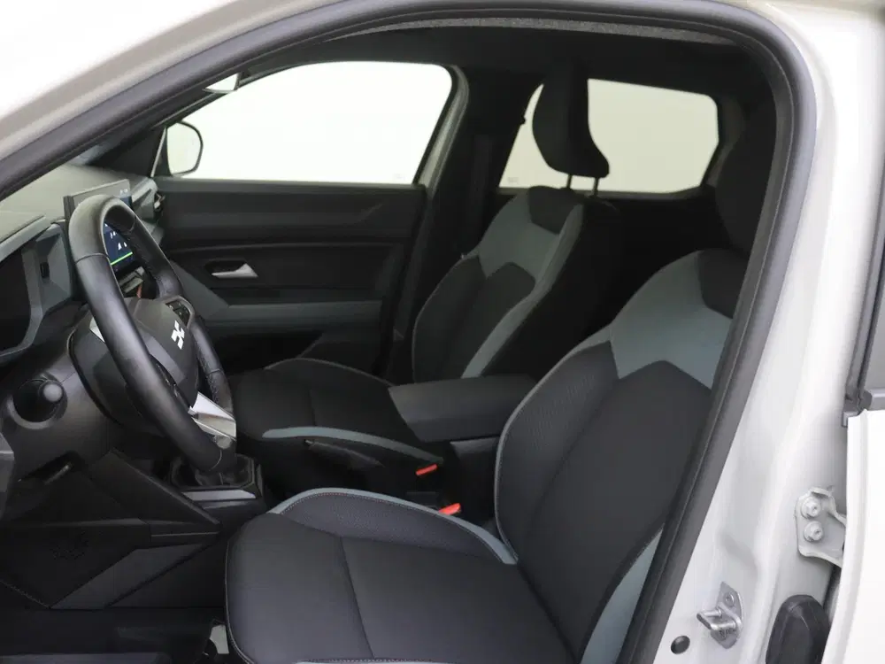 Dacia Duster 1.2 TCe 130 mild hybrid Extreme uit 2025, foto 15