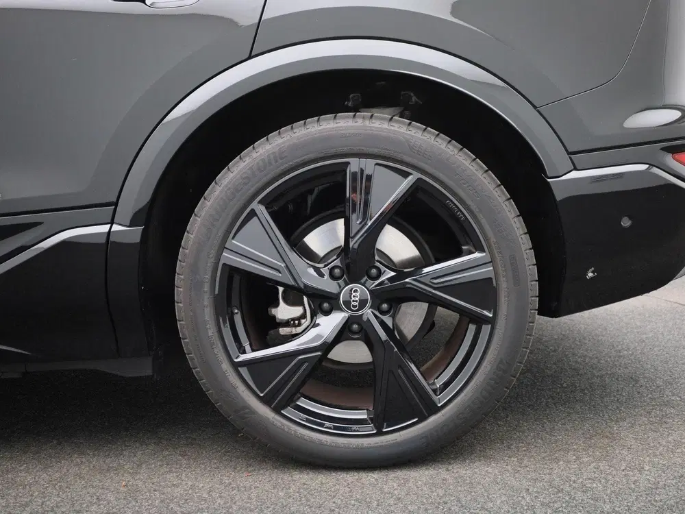 Audi Q6 e-tron edition 83 kWh uit 2026, foto 7