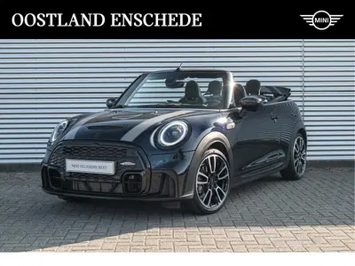 Mini Cabrio Cooper S JCW Automaat uit 2023