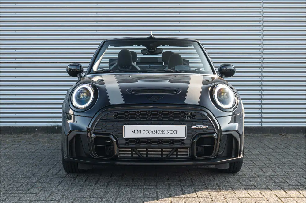 Mini Cabrio Cooper S JCW Automaat uit 2023, foto 6