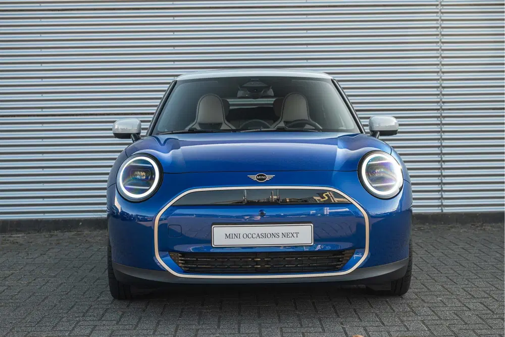 Mini Hatchback Cooper SE uit 2024, foto 7