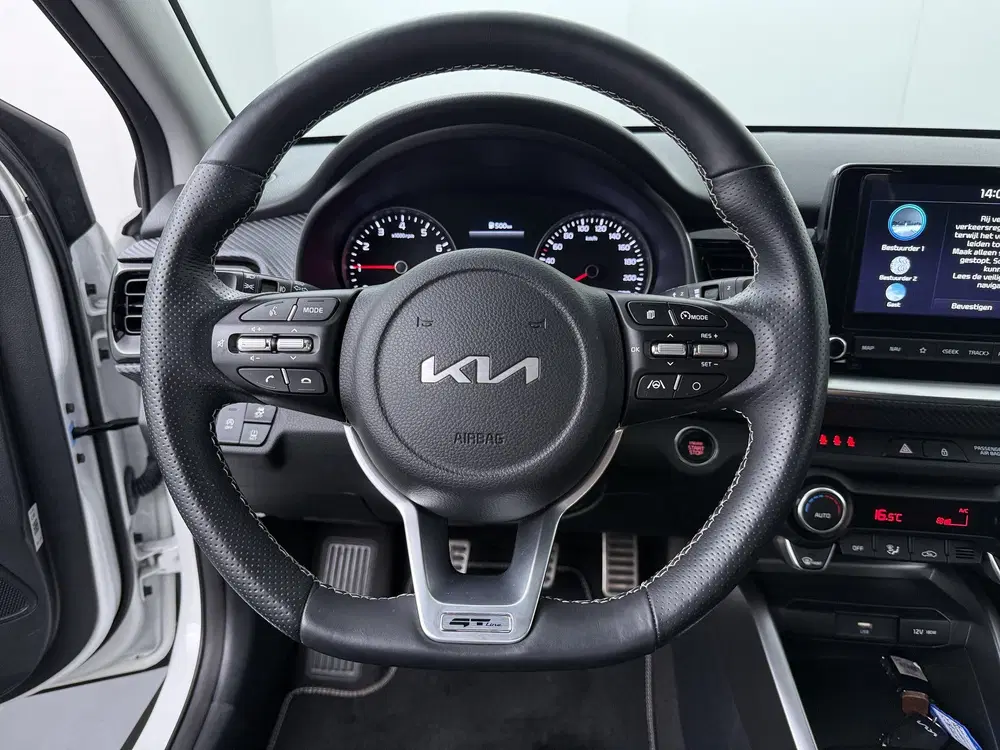Kia Stonic 1.0 T-GDi MHEV 100pk GT-Line uit 2023, foto 12