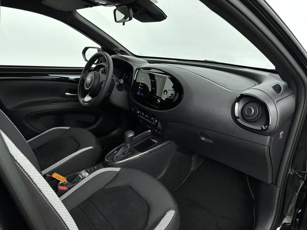 Toyota Aygo X Hybrid 115 GR Sport (bj 2026 uit 2026, foto 6