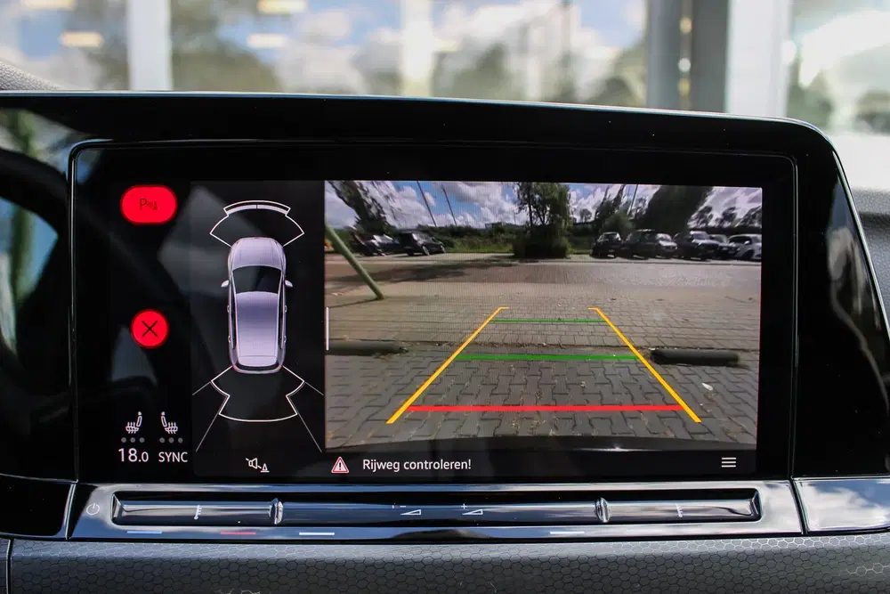 Volkswagen Golf 2.0 TSI GTI CLUBSPORT PANO NAVI HUD H&K CA uit 2023, foto 10