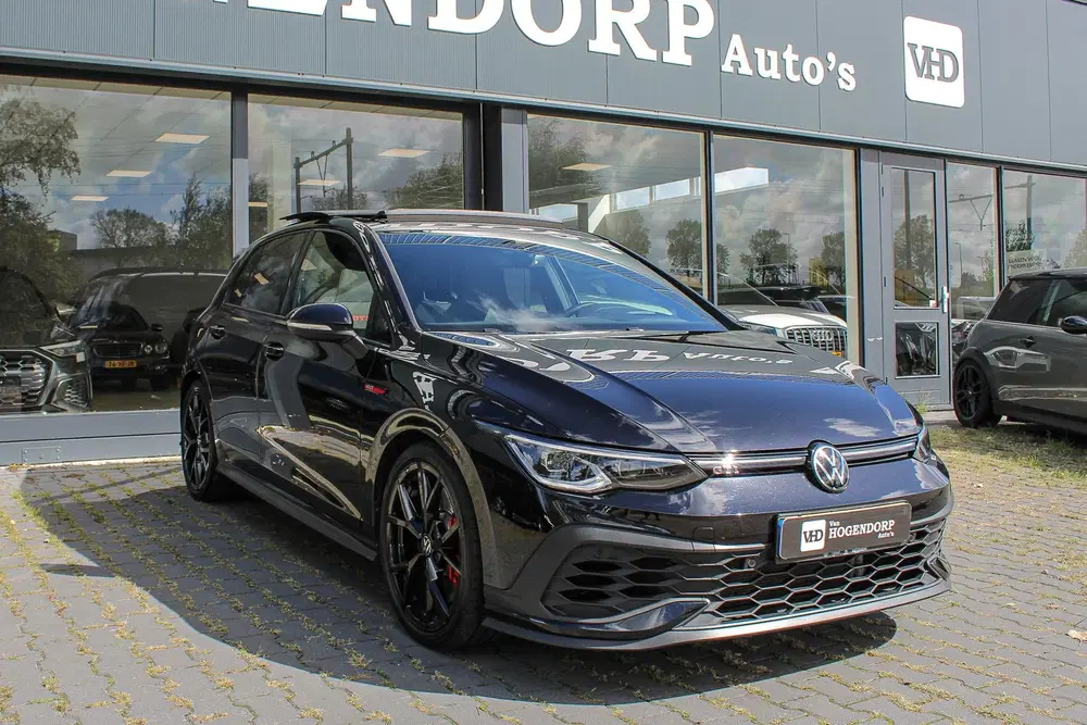 Volkswagen Golf 2.0 TSI GTI CLUBSPORT PANO NAVI HUD H&K CA uit 2023, foto 3