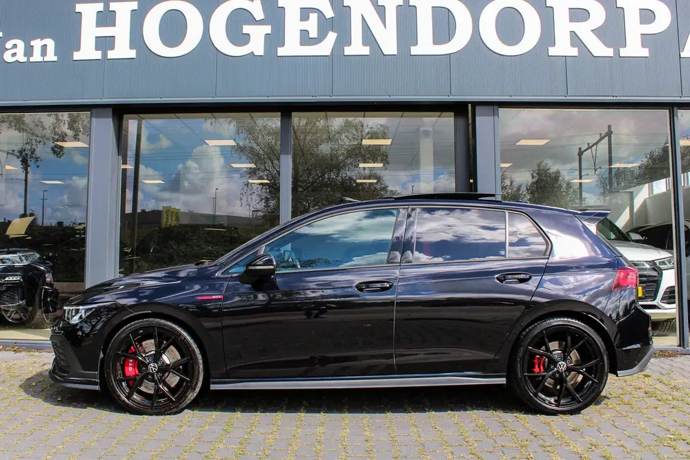 Volkswagen Golf 2.0 TSI GTI CLUBSPORT PANO NAVI HUD H&K CA uit 2023, foto 4