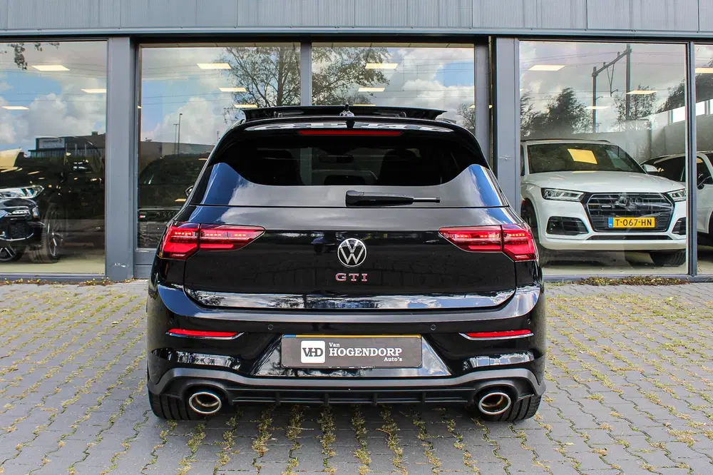 Volkswagen Golf 2.0 TSI GTI CLUBSPORT PANO NAVI HUD H&K CA uit 2023, foto 6