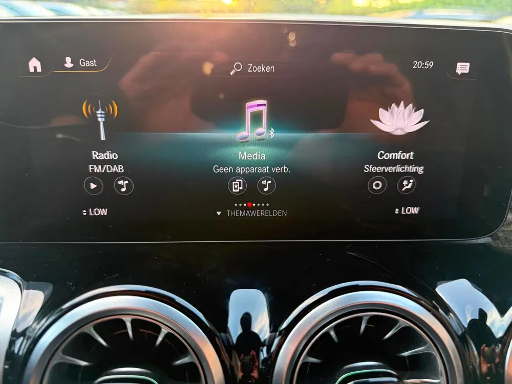 Mercedes-Benz GLB uit 2023, foto 11
