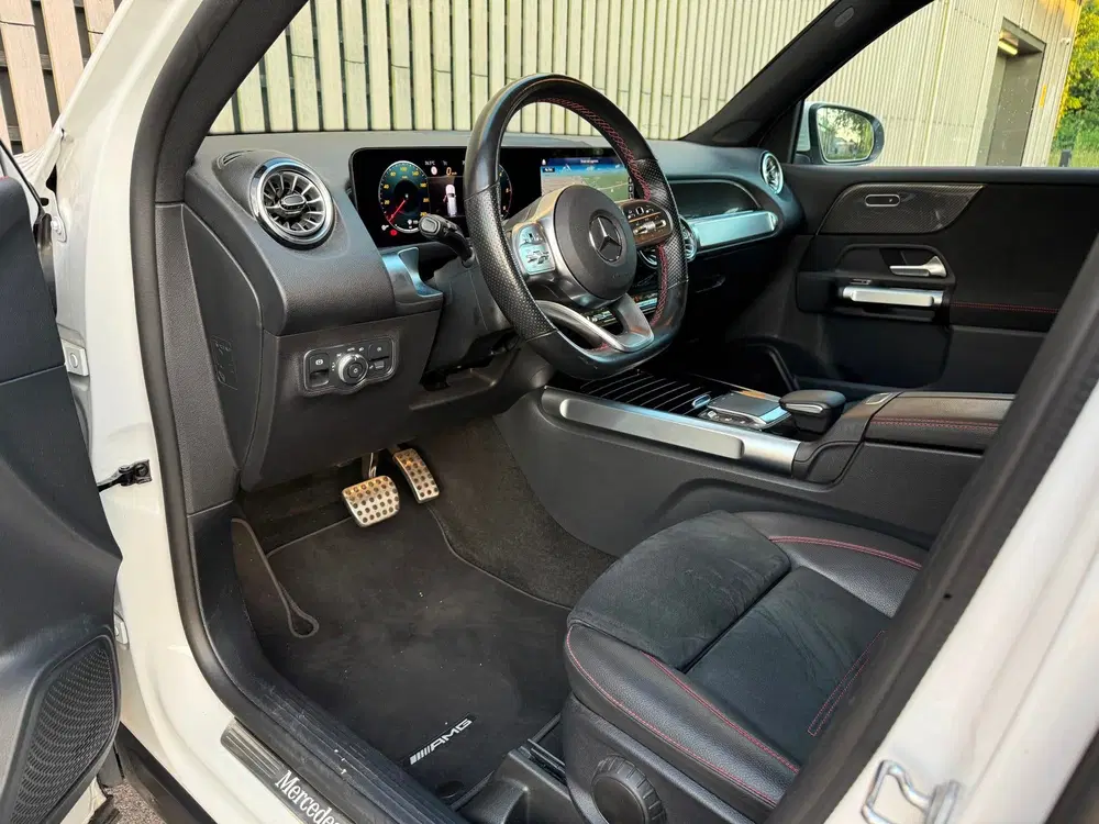 Mercedes-Benz GLB uit 2023, foto 6