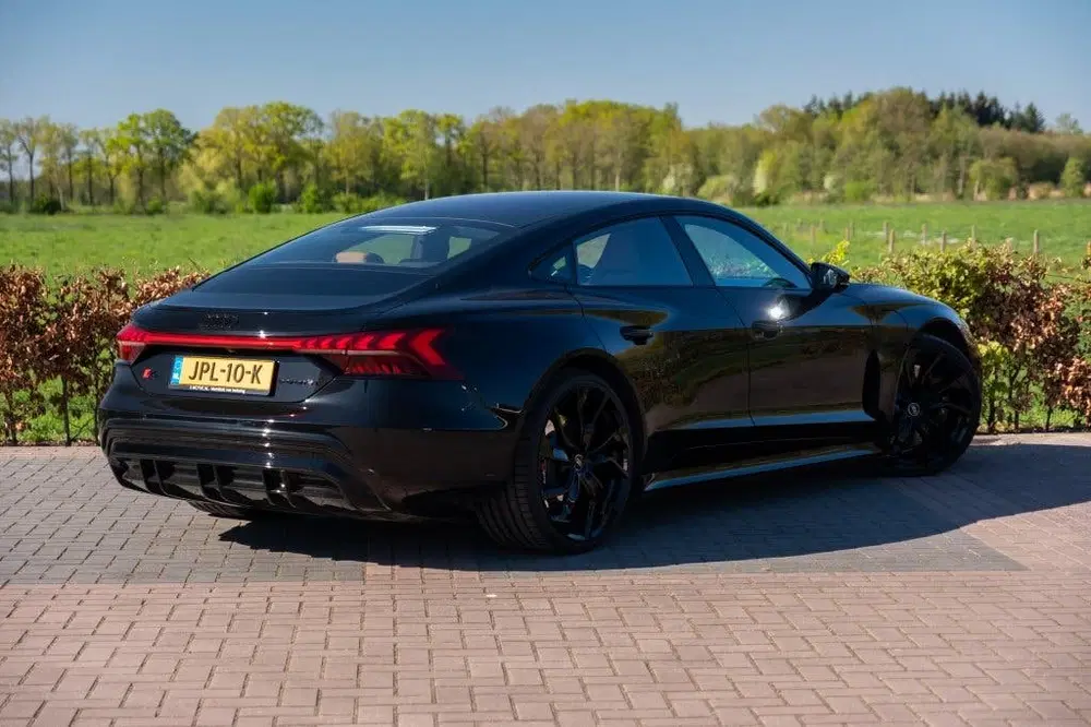 Audi e-tron GT RS 93 kWh 598pk uit 2021, foto 9