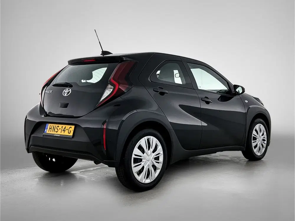 Toyota Aygo X 1.0 VVT-i MT Play uit 2025, foto 2